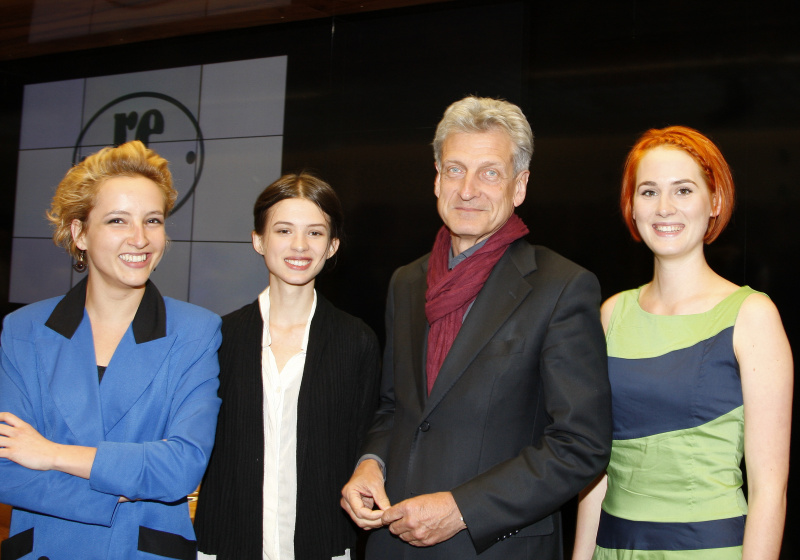 v.li. Marlene Sachs, Flora Hauser, Dr. Josef Cap - Nationalratsabgeordneter und Klubobmann der SPÖ und Teresa Eichler