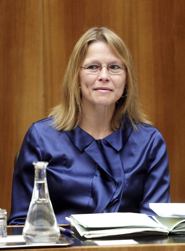 Auf der Regierungsbank Dr.in Beatrix Karl - Justizministerin