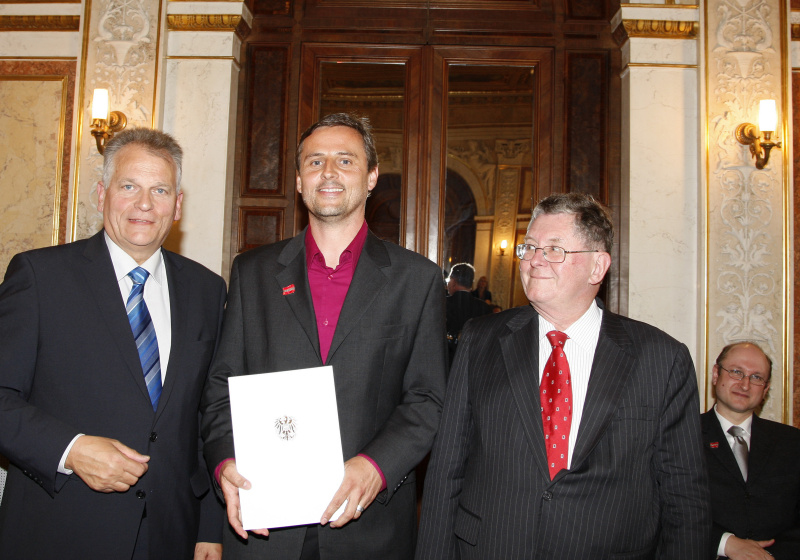v.li. Gottfried Kneifel - Präsident des Bundesrates und Mag. Hubert Heine - Generalsekretär der Österreichisch-Australischen Gesellschaft - Ehrenzeichenträger und der australische Botschafter Michael John Potts