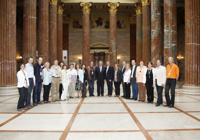 Gottfried Kneifel - Bundesratspräsident (12. v. li.) mit seinen Gästen