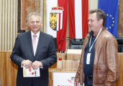 v.li. Gottfried Kneifel - Bundesratspräsident und  ein Veranstaltungsteilnehmer