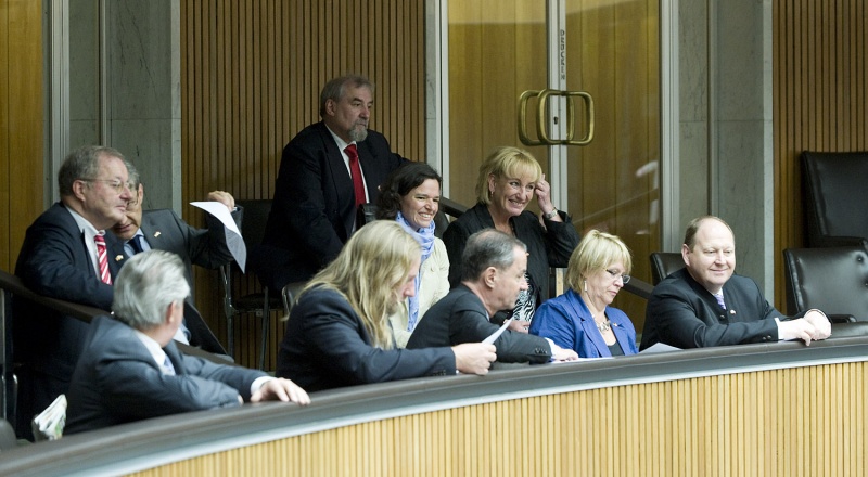 Deutsche Delegation wohnt einer Nationalratssitzung bei