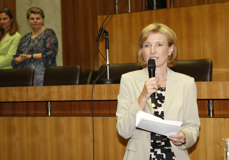 Dr.in Martina Salomon - Moderatorin