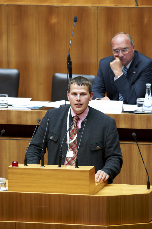 Peter Schmiedlechner am Rednerpult