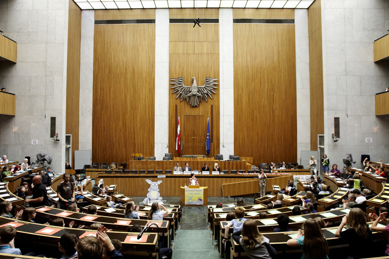 Nationalratspräsidentin Mag.a Barbara Prammer am Rednerpult