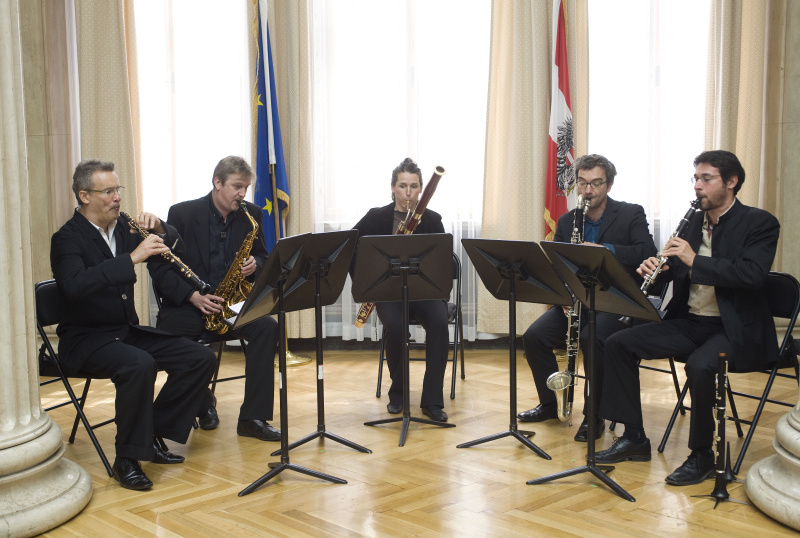 Musikalisch Untermalung der Dirty Wings