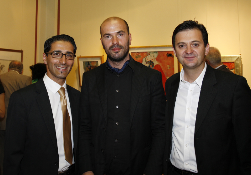 v.li. Efgani Dönmez - PMM, Mitglied des Bundesrates, Gentian Lulani und Veranstaltungsteilnehmer