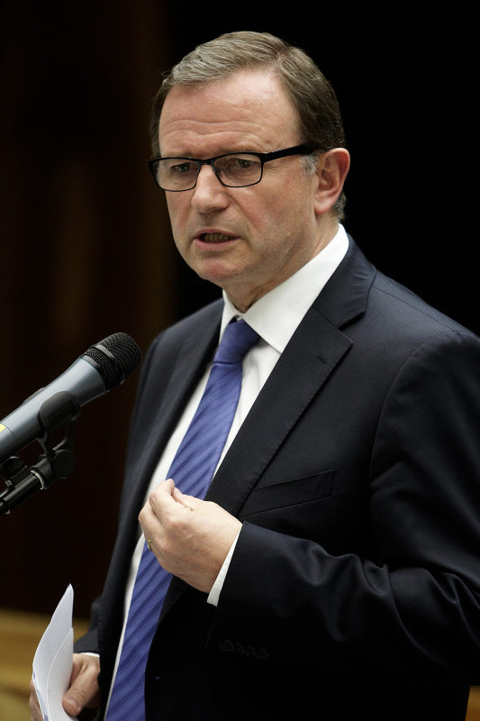 Karlheinz Kopf - Klubobmann der ÖVP am Mikrofon