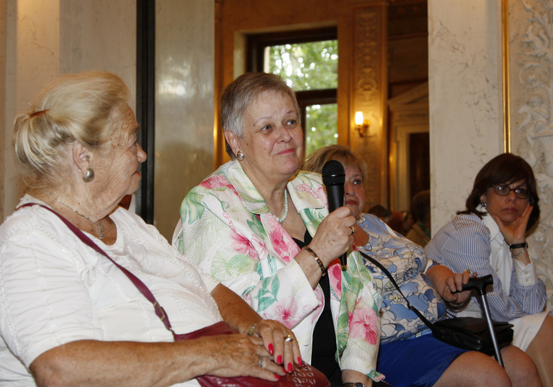 Anna Elisabeth Haselbach am Wort