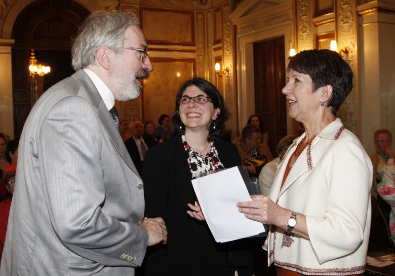 v.li. Günther Schefbeck - Leiter der Abteilung Parlamentarische Dokumentation, Archiv und Statistik in der Parlamentsdirektion, Prof.in Alison Rose - Universität von Rhode Island und Mag.a Barbara Prammer - Präsidentin des Nationalrates