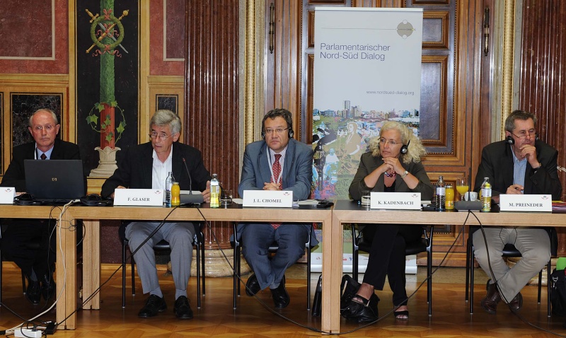 v.li. Jean Feyder - Botschafter und Ständiger Vertreter Luxemburgs bei der WTO, Franz Glaser - Nationalratsabgeordneter, J. L. Chomel, Karin Kadenbach - Europäisches Parlament und Martin Preineder - Bundesratsmitglied