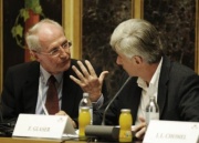 v.li. Jean Feyder - Botschafter und Ständiger Vertreter Luxemburgs bei der WTO und Franz Glaser - Nationalratsabgeordneter im Gespräch