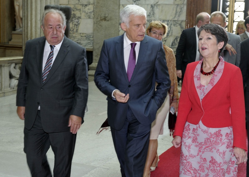 v.li. Fritz Neugebauer - Zweiter Nationalratspräsidentin, Jerzy Buzek - Präsident des Europäischen Parlaments und Mag.a Barbara Prammer - Nationalratspräsidentin