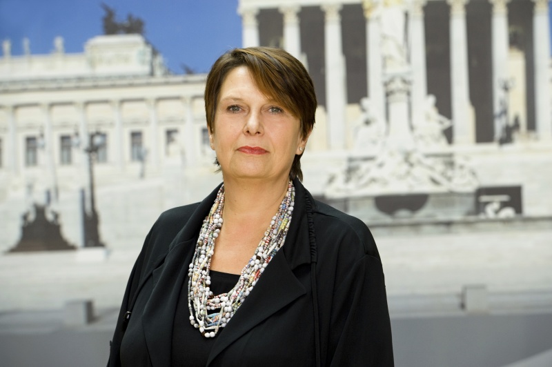 Renate Csörgits - Nationalratsabgeordnete