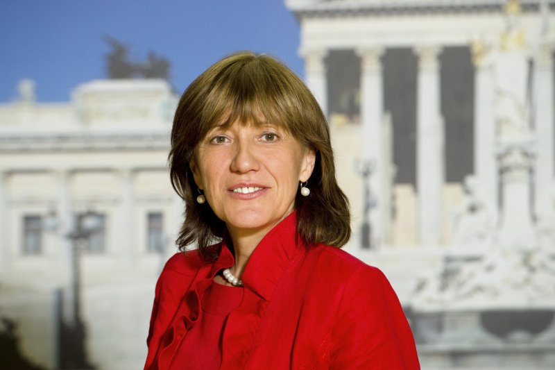 Anneliese Junker - Bundesratsmitglied