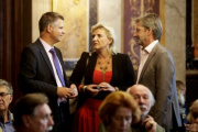 v.li: Rudolf Gollia - Parlamentsdirektion im Gespräch mit VeranstaltungsteilnehmerInnen