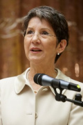 Mag.a Barbara Prammer - Nationalratspräsidentin am Mikrofon