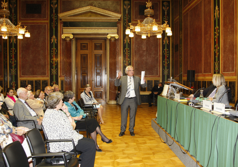 SC Hon.-Prof. Dr. Georg Kathrein - Bundesministerium für Justiz am Wort