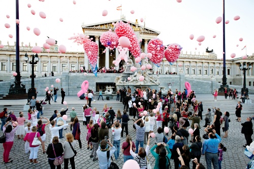 5000 Stk. Ballone vor dem Parlament