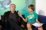 Wolf Biermann - Deutscher Schriftsteller und Liedermacher beim Interview mit einem Schülern