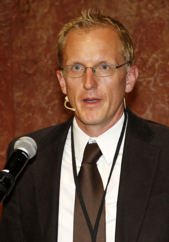 Mag. Johannes Huber - Vorsitzender Vereinigung der Parlamentsredakteurinnen und -redakteure am Rednerpult