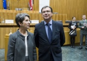 v.li. Nationalratspräsidentin Mag.a Barbara Prammer und Mag. Norbert Darabos - Bundesminister für Landesverteidigung und Sport
