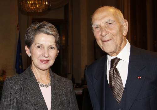 v.li. Mag.a Barbara Prammer - Nationalratspräsidentin und Stephane Hessel