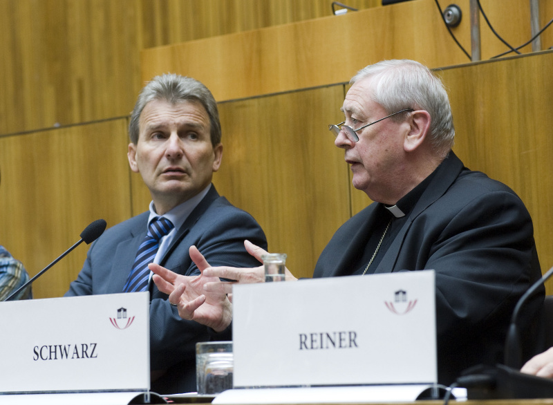 v.li. Erich Foglar, Präsident des österreichischen Gewerkschaftsbundes und Diözesanbischof Dr. Ludwig Schwarz - Sprecher der Allianz für den freien Sonntag, österreichische Bischofskonferenz