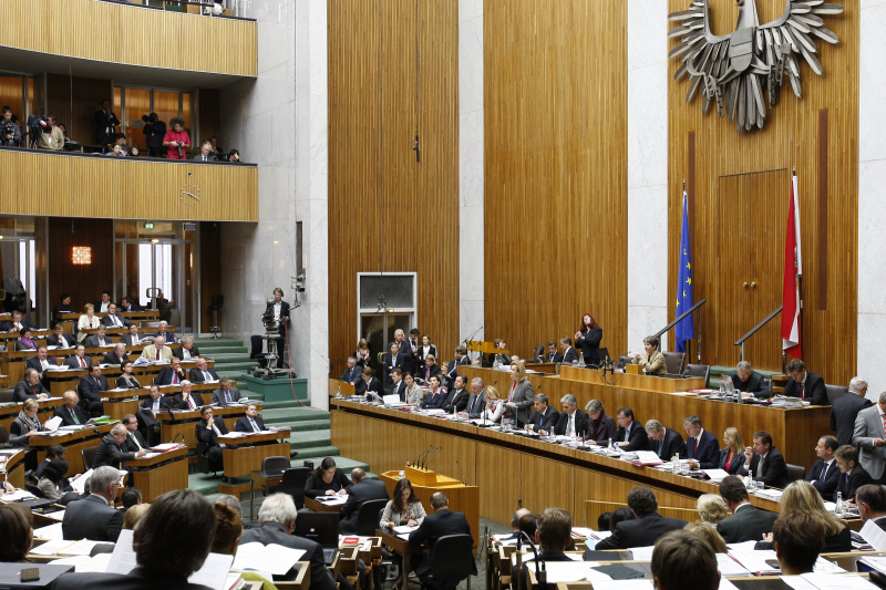 Blick in Richtung Regierungsbank. Finanzministerin Mag.a Dr.in  Maria Fekter bei ihrer Budgetrede