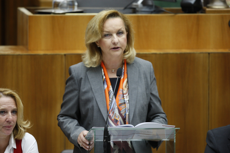 Finanzministerin Mag.a Dr.in  Maria Fekter bei ihrer Budgetrede