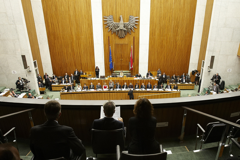 Finanzministerin Mag.a Dr.in  Maria Fekter bei ihrer Budgetrede