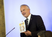 Dr. Josef Moser - Rechnungshofpräsident und  INTOSAI Generalsekretär am Rednerpult