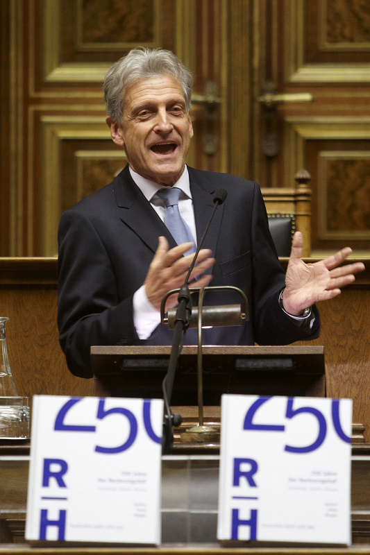 Dr.Josef Cap - Klubobmann der SPÖ am Rednerpult