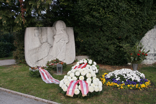 Grab von Leopold Kunschak am Zentralfriedhof