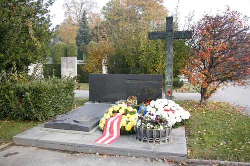 Grab von Leopold Figl am Zentralfriedhof