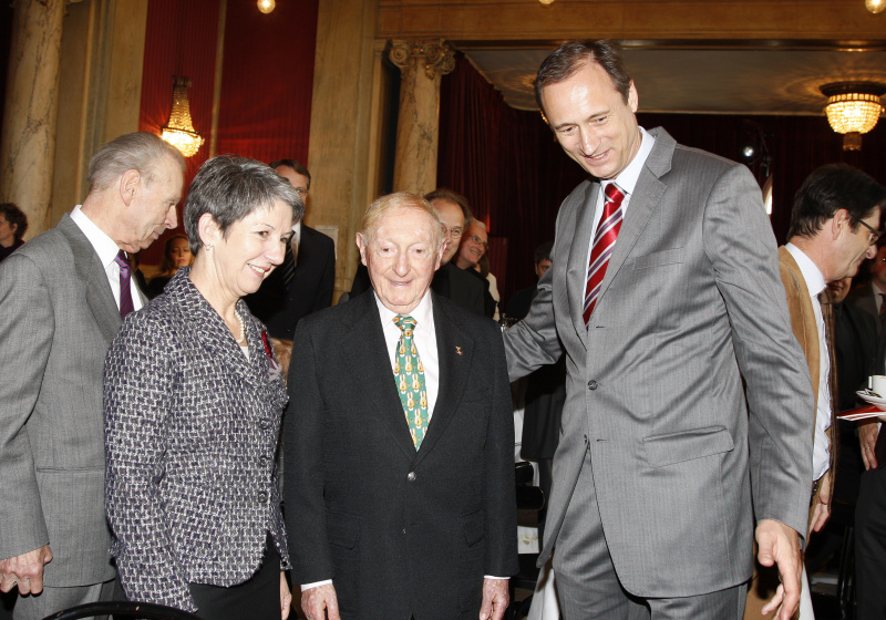 v.li. Mag.a Barbara Prammer - Präsidentin des Nationalrates, Walter Arlen und Dr. Andreas Mailath-Pokorny  - amtsführender Stadtrat für Kultur und Wissenschaft in Wien