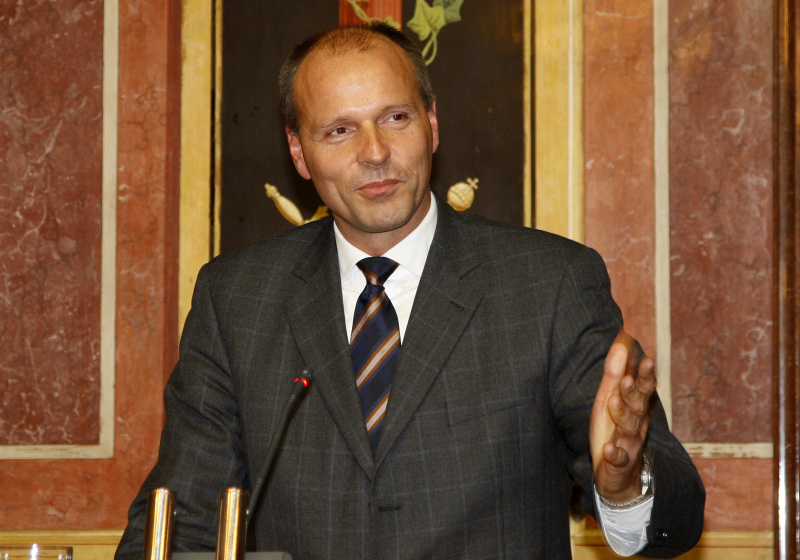 Mag. Harald Stefan am RRednerpult