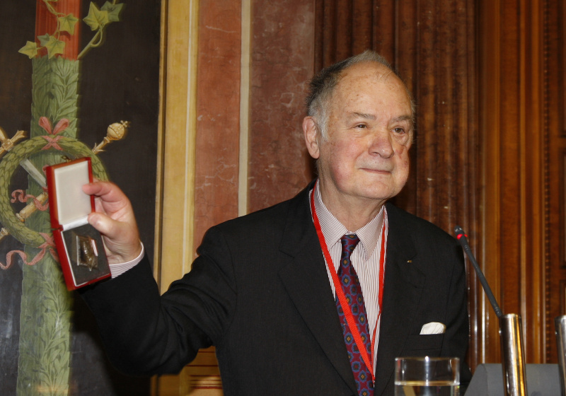 em.Univ.-Prof. Dr. Gerhard Pendl am Rednerpult