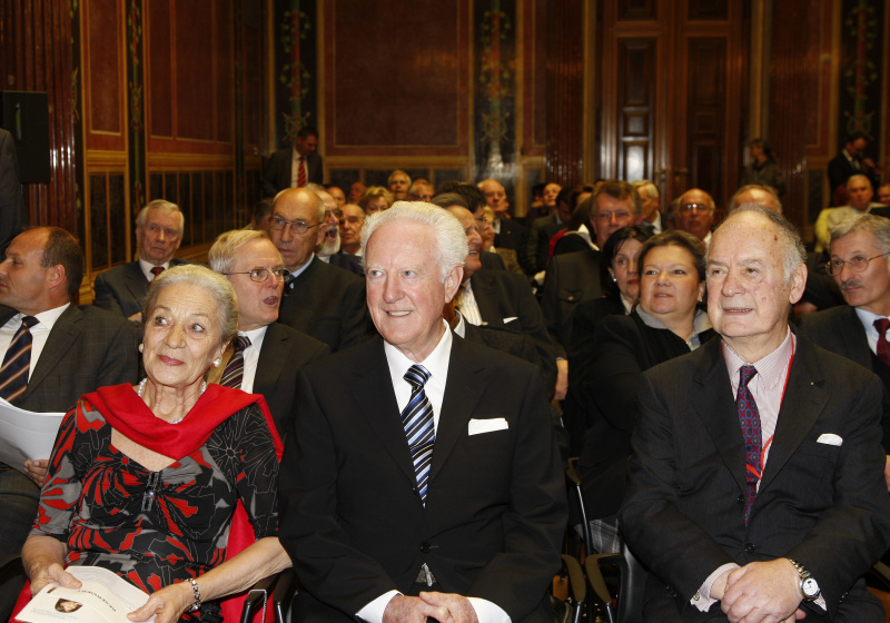 Blick in Richtung VeranstaltungsteilnehmerInnen. Erste Reihe: Dr. Waldemar Steiner (Mitte) und Frau (li.) und em.Univ.-Prof.Dr. Gerhard Pendl