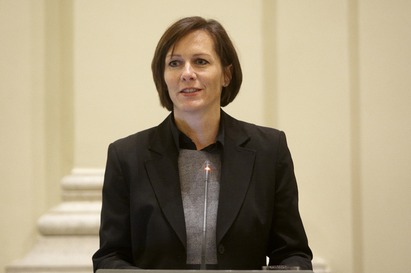 Ass.Prof.in Dr.in Renate Pletzer - Universität Salzburg am Rednerpult