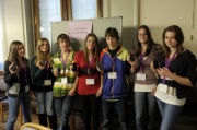 Jugendparlament 2011 mit Salzburger SchuelerInnen, SchuelerInnen mit Mobiltelefonen