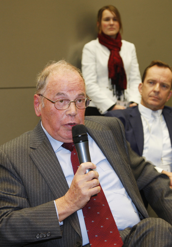 Prof. Dr. Theo Öhlinger