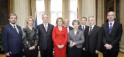 Gruppenfoto mit Jakup Krasniqi - Präsident des Parlaments der Republik Kosovo (2.v.re.) und Nationalratspräsidentin Mag.a Barbara Prammer (4.v.re.)