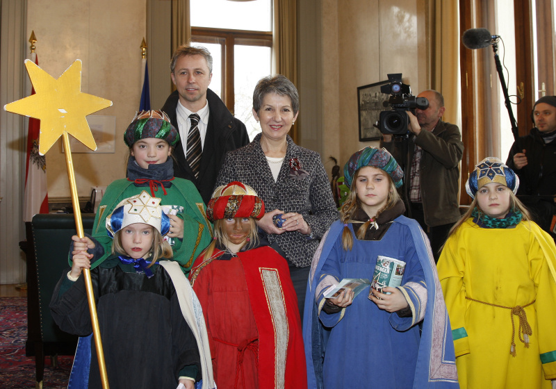 Gruppenbild mit Nationalratspräsidentin Barbara Prammer