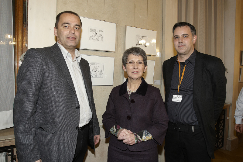 v.links: Chefredakteur der Tiroler Tageszeitung Alois Vahmer, Nationalratspräsidentin Barbara Prammer und Karikaturist Daniel Jokesch