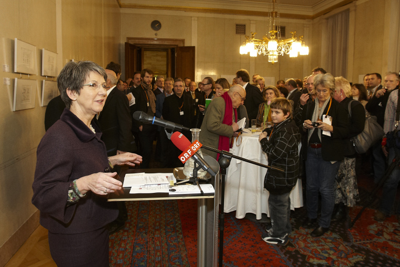 Nationalratspräsidentin Barbara Prammer begrüßt die Gäste der Veranstaltung