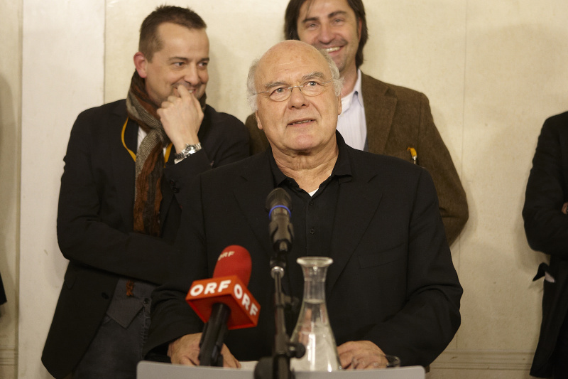 Österreich-Korrespondent der Süddeutschen Zeitung Michael Frank am Rednerpult