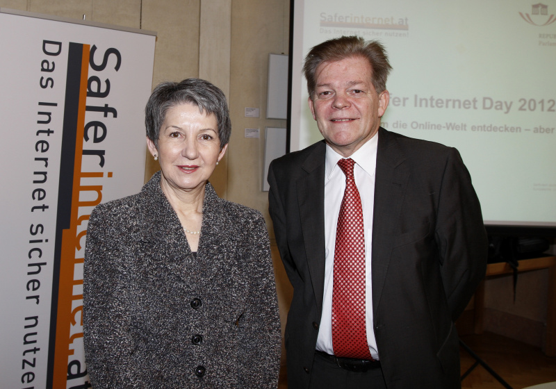 v.li. Nationalratspräsidentin Barbara Prammer und Nationalratsabgeordneter Johann Maier (S)