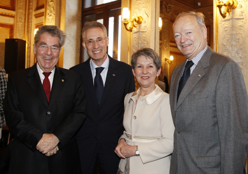 v.li. Bundespräsident Heinz Fischer, Parlamentsdirektor Georg Posch, Nationalratspräsidentin Barbara Prammer und Nationalratspräsident i.R. Andreas Khol