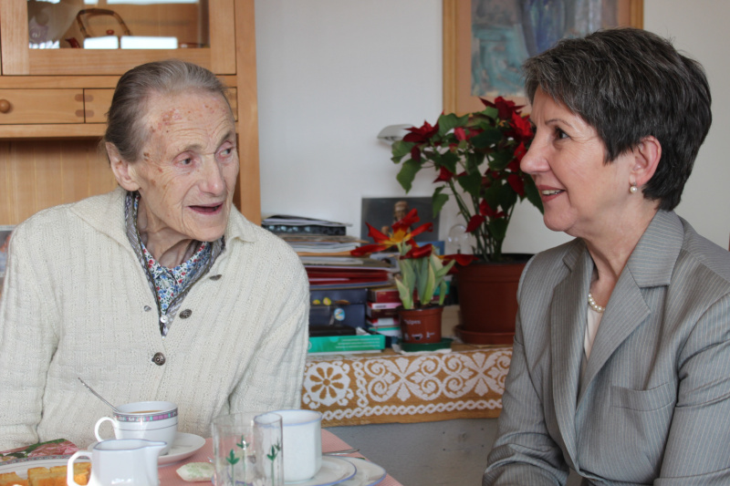 von links:. Franziska Jägerstätter und Nationalratspräsidentin Barbara Prammer